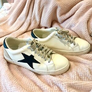Steve Madden White and Black Star Sneakers